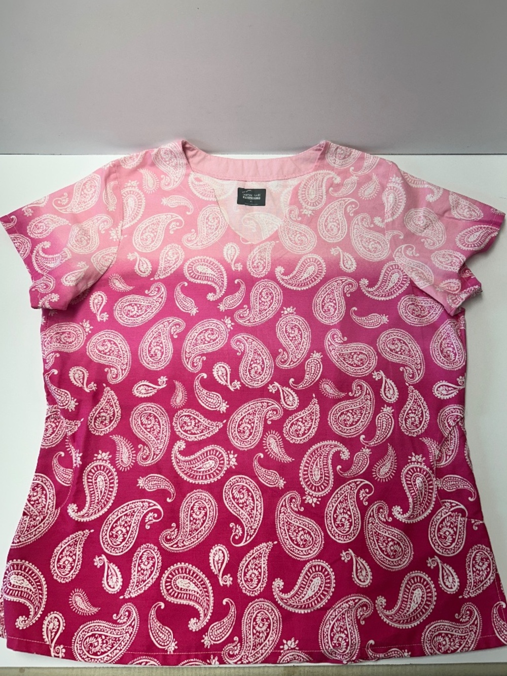 Buttersoft Originals V Neck 2 Pocket Pink Hombre Paisley Scrub Top Size XL